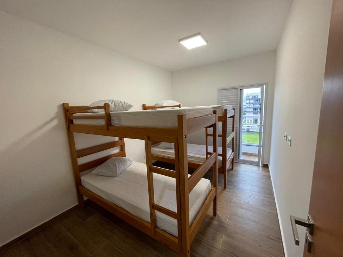 Apartamento Com Piscina No Centro Apartment Ubatuba Bagian luar foto