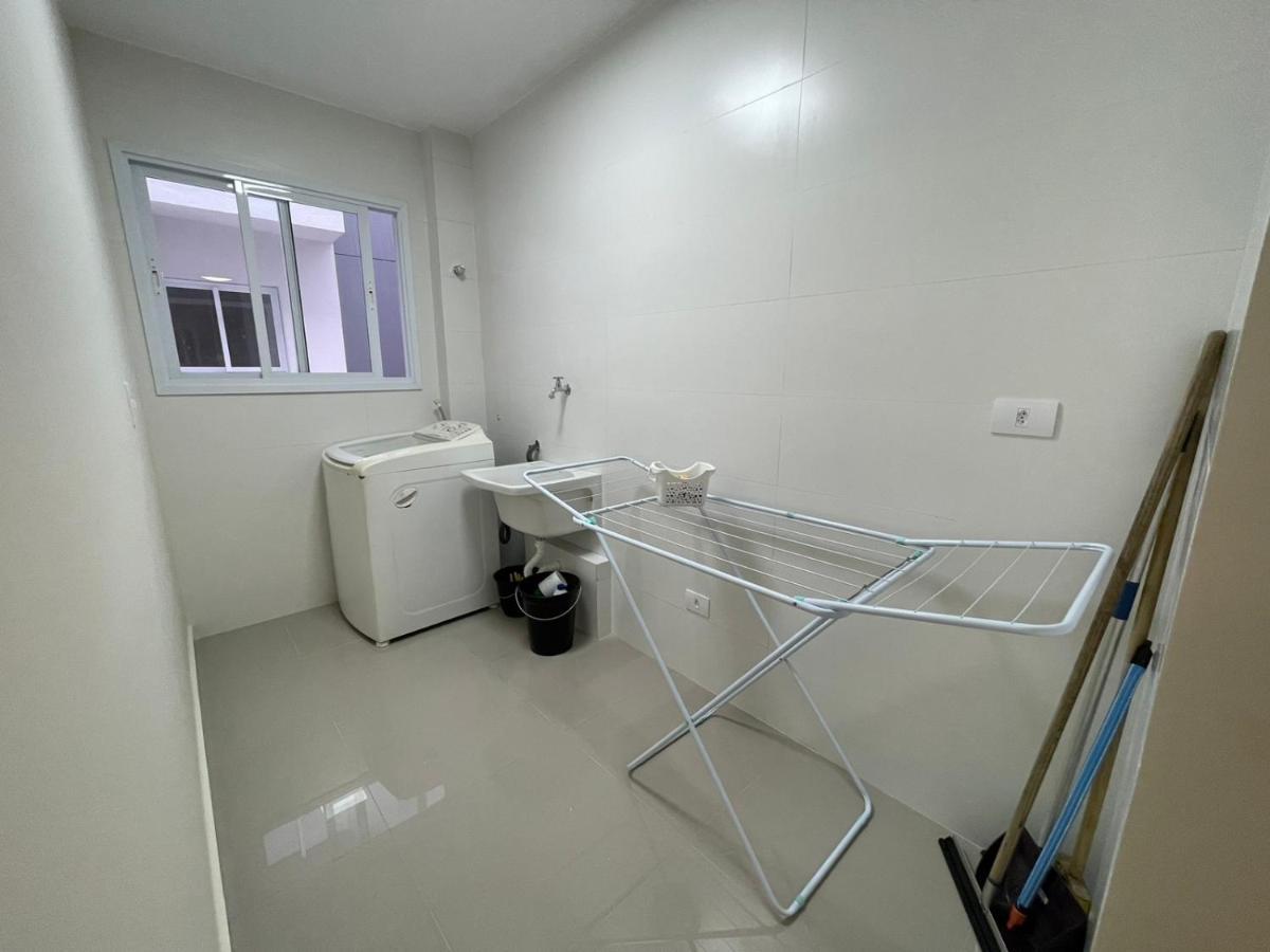 Apartamento Com Piscina No Centro Apartment Ubatuba Bagian luar foto