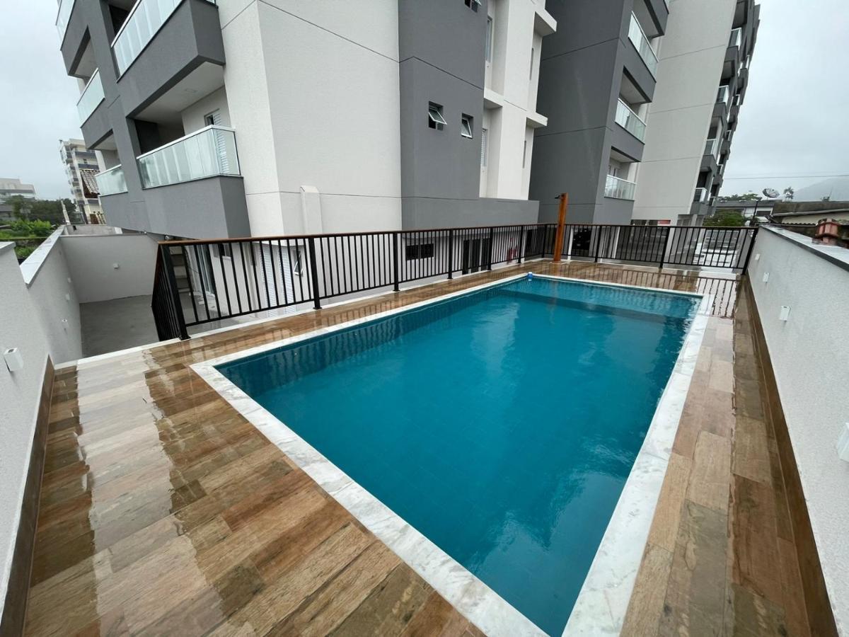 Apartamento Com Piscina No Centro Apartment Ubatuba Bagian luar foto