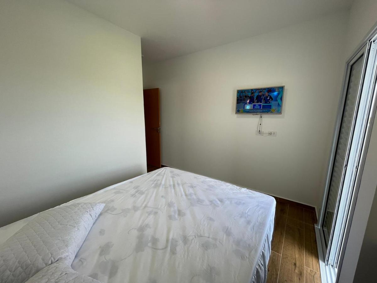 Apartamento Com Piscina No Centro Apartment Ubatuba Bagian luar foto